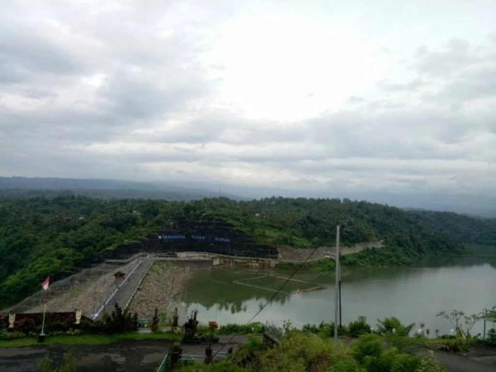 Wantilan - Bendungan Titab-Ularan by YF9CPN